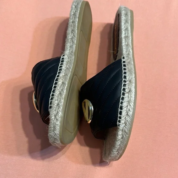 New Valentino Black Slide Sandals. Size 38. - Picture 5 of 8